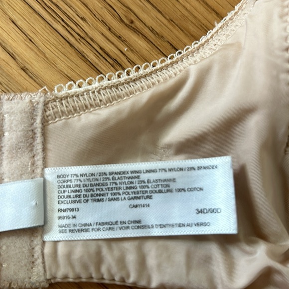 Jessica Simpson underwire nursing bra - Picture 6 of 6